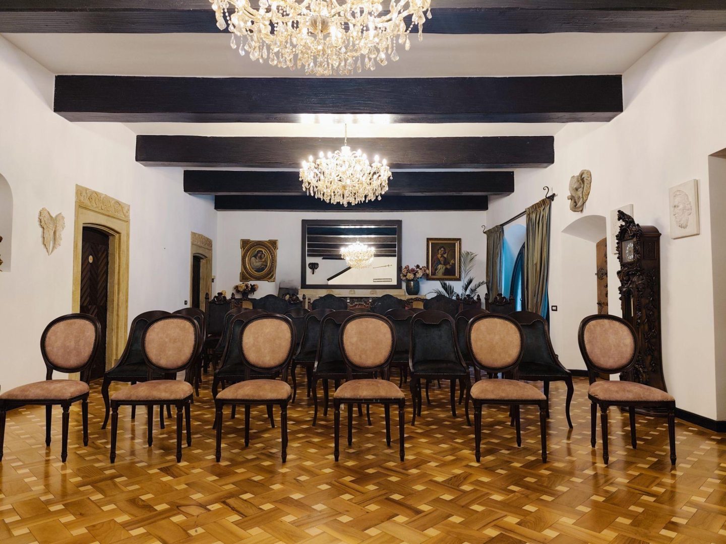 Evenimente corporate de top și traininguri business la EkoGroup Vila