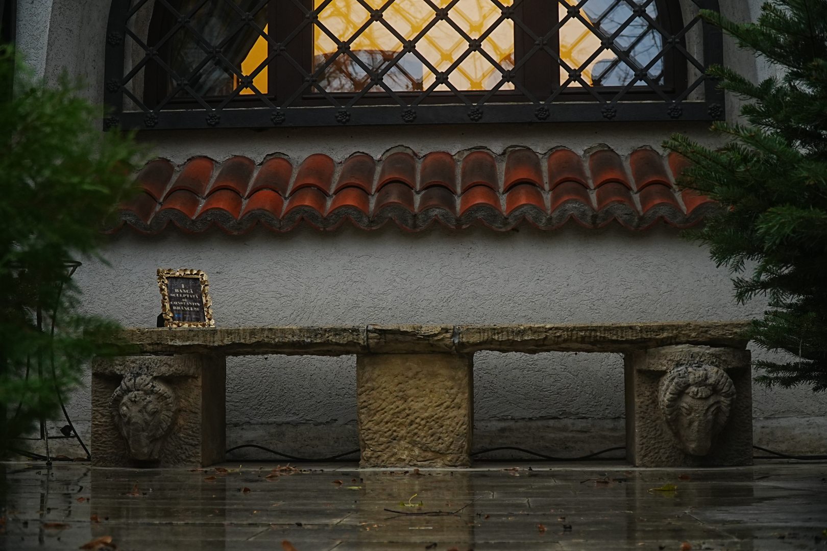 Casa Gheorghe Tătărescu din București: un refugiu de putere și memorie în EkoGroup Vila contemporană